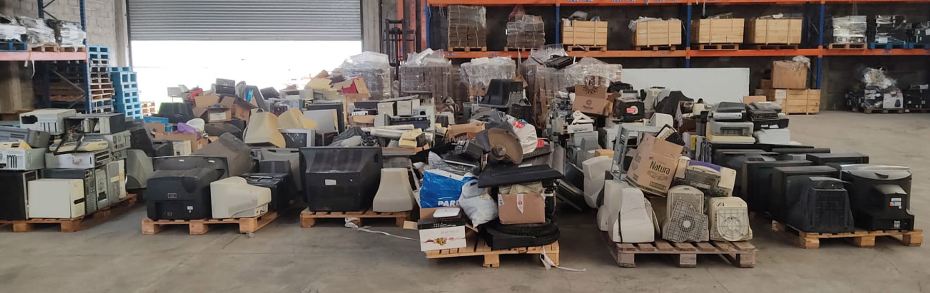 La importancia de disponer correctamente de los residuos de aparatos eléctricos y electrónicos es cada vez mayor. Puro Scrap te cuenta qué se está haciendo en materia de reciclaje de RAEEs a nivel mundial y en Argentina.